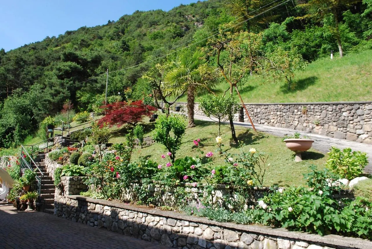 Rustico Massimo - Theater Home Tignale